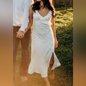 Selfie Leslie White Slit Dress